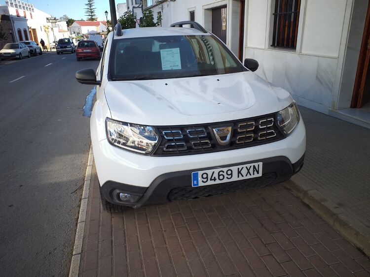 Dacia Duster ESSENTIAL foto 3